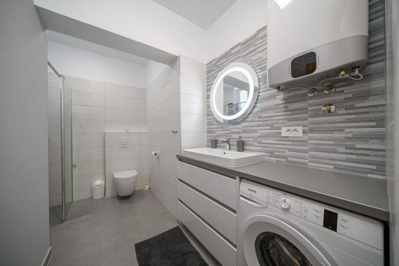Apartment Apartments Blata Vodice