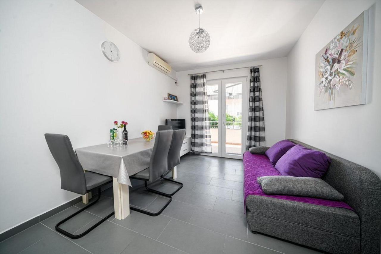 Apartment Apartments Blata Vodice