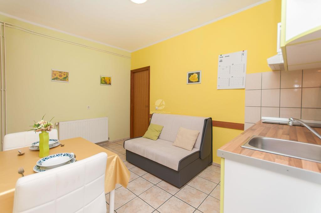 Apartment Apartments Blata Vodice