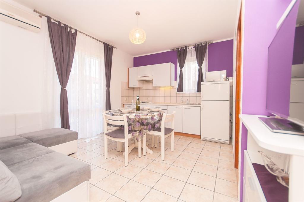 Apartment Apartments Blata Vodice